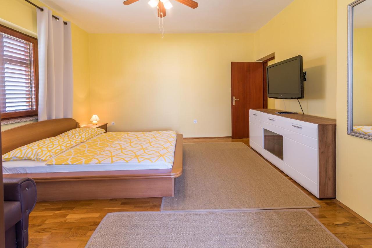 Belvedere Apartments Đảo Krk Ngoại thất bức ảnh